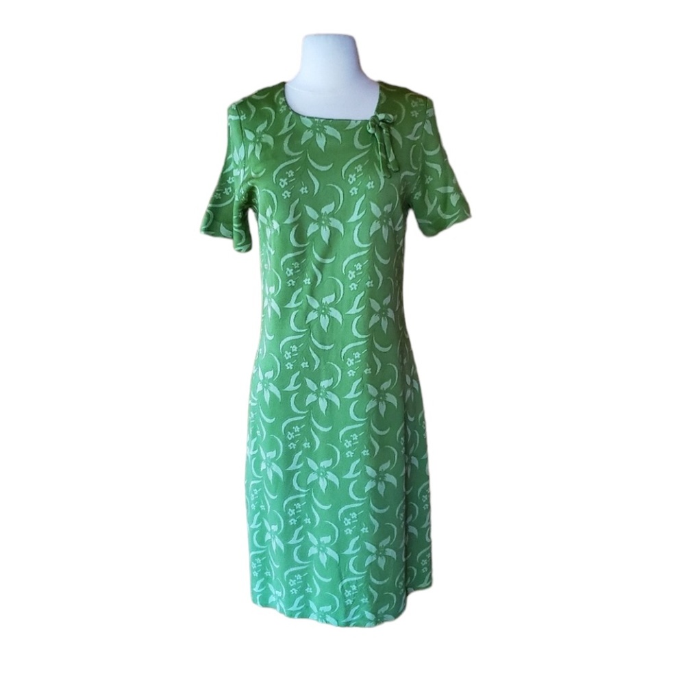 1960s British Lady Green Floral‎ Double Knit Poly/C